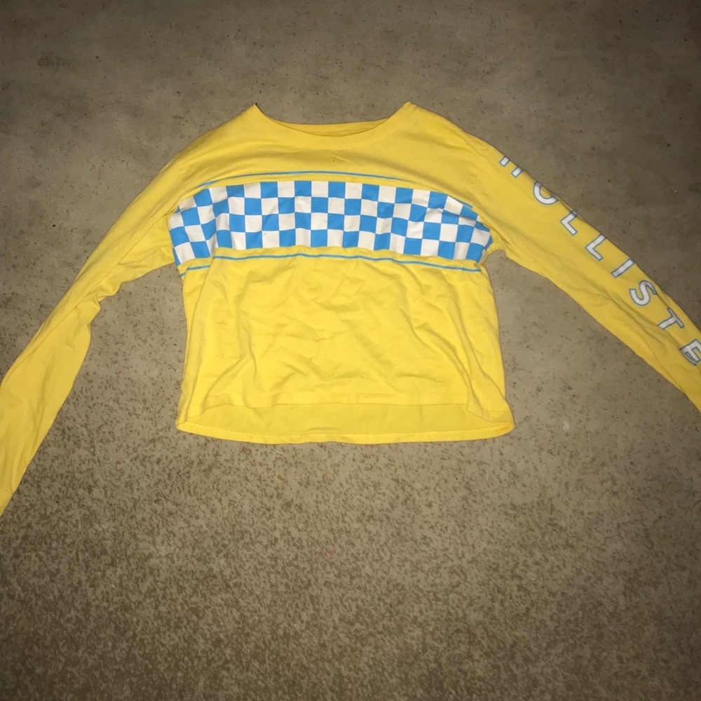 Hollister Color changing limited edition crop